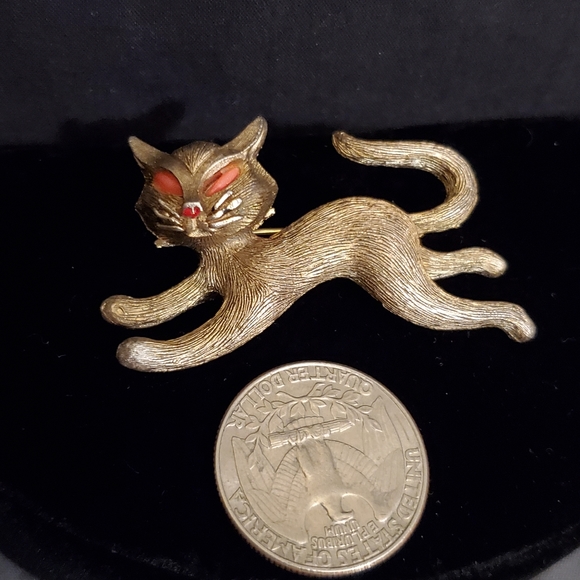 Vintage Signed "JJ" Cat Brooch - Picture 7 of 8